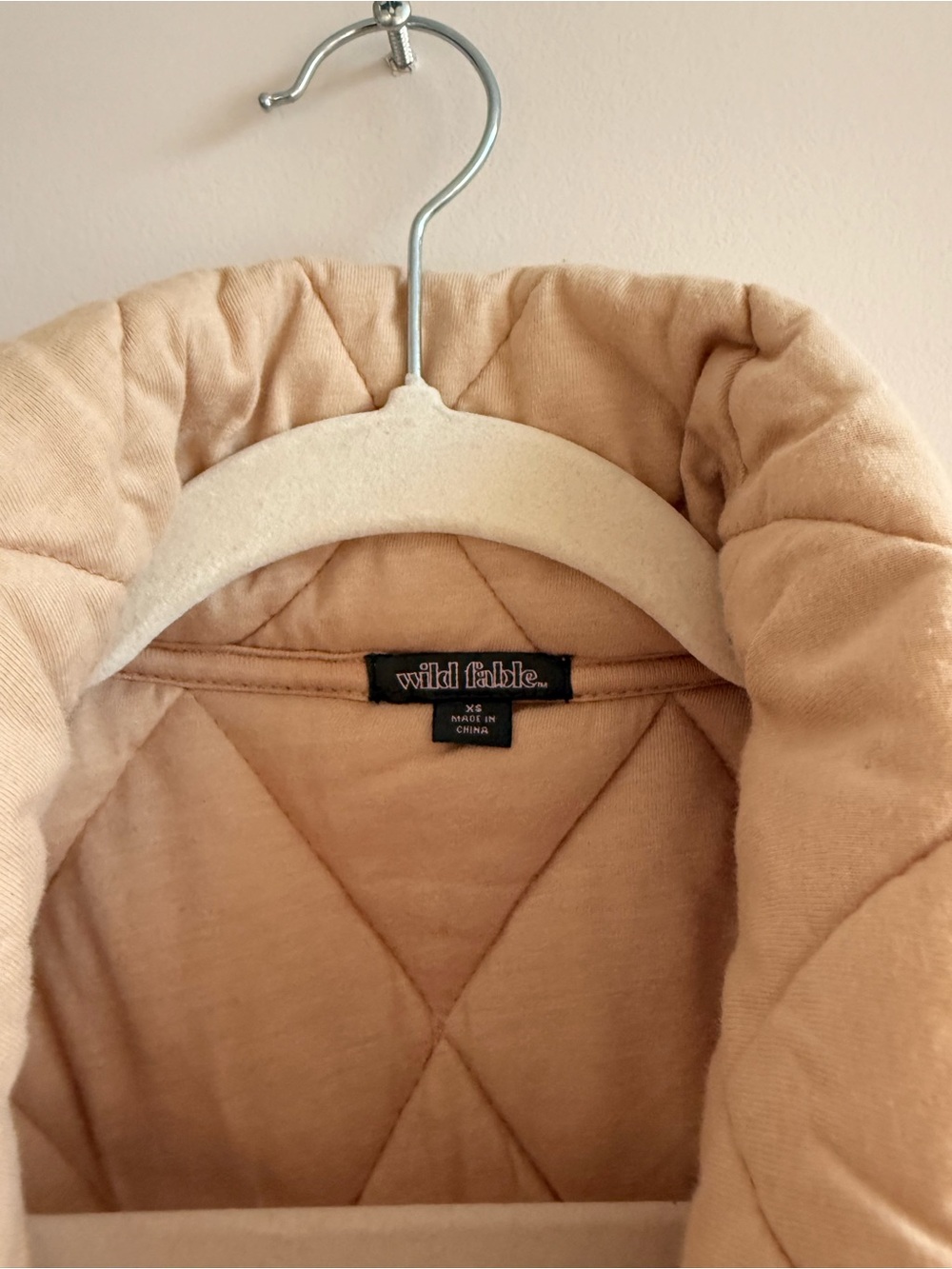 Womens Quilted Beige Jacket - Casual Puffer Style - Picture 2 of 3